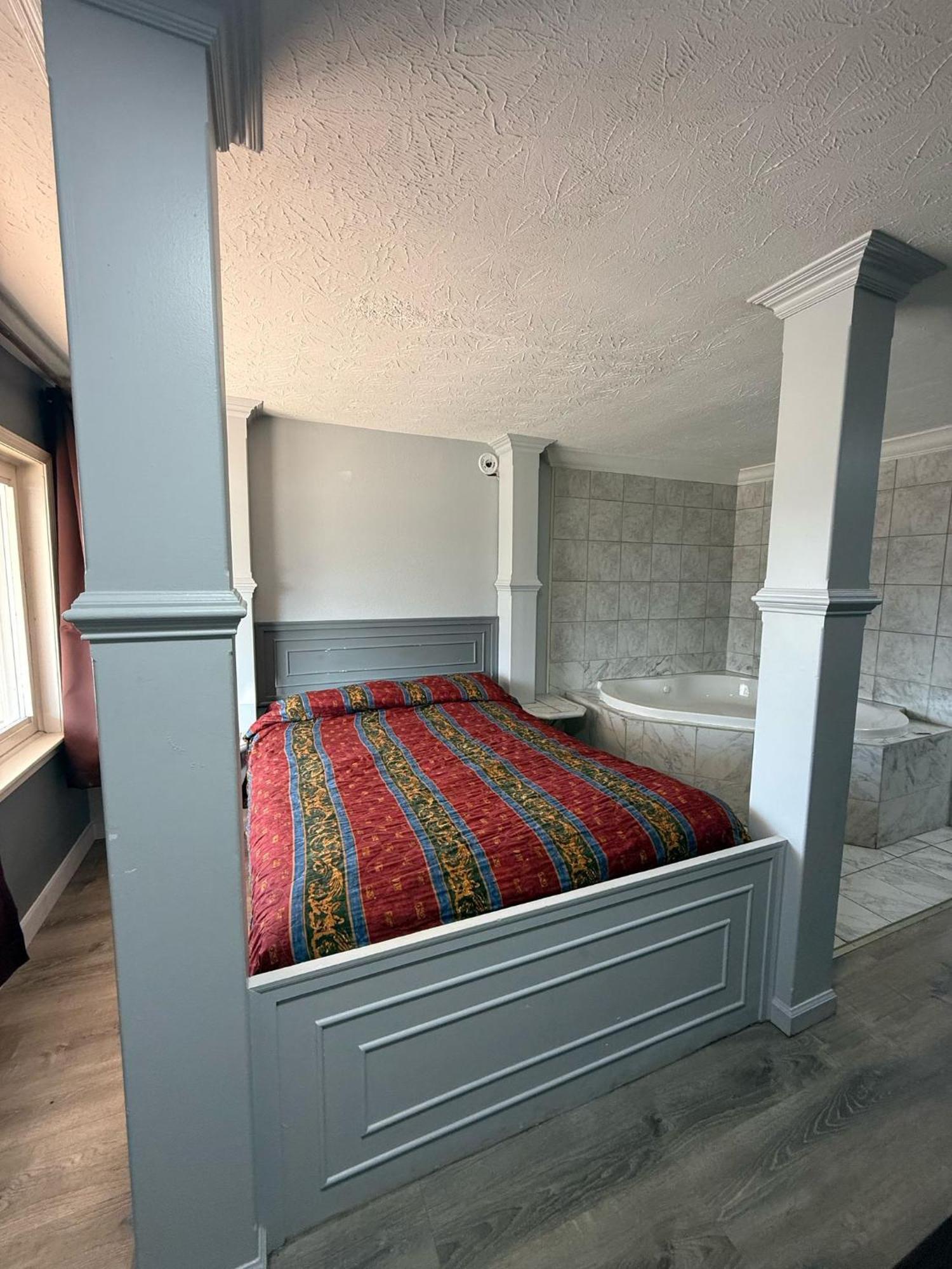 Blisspoint Inn Fka Motel 6T7 إنديانابوليس المظهر الخارجي الصورة